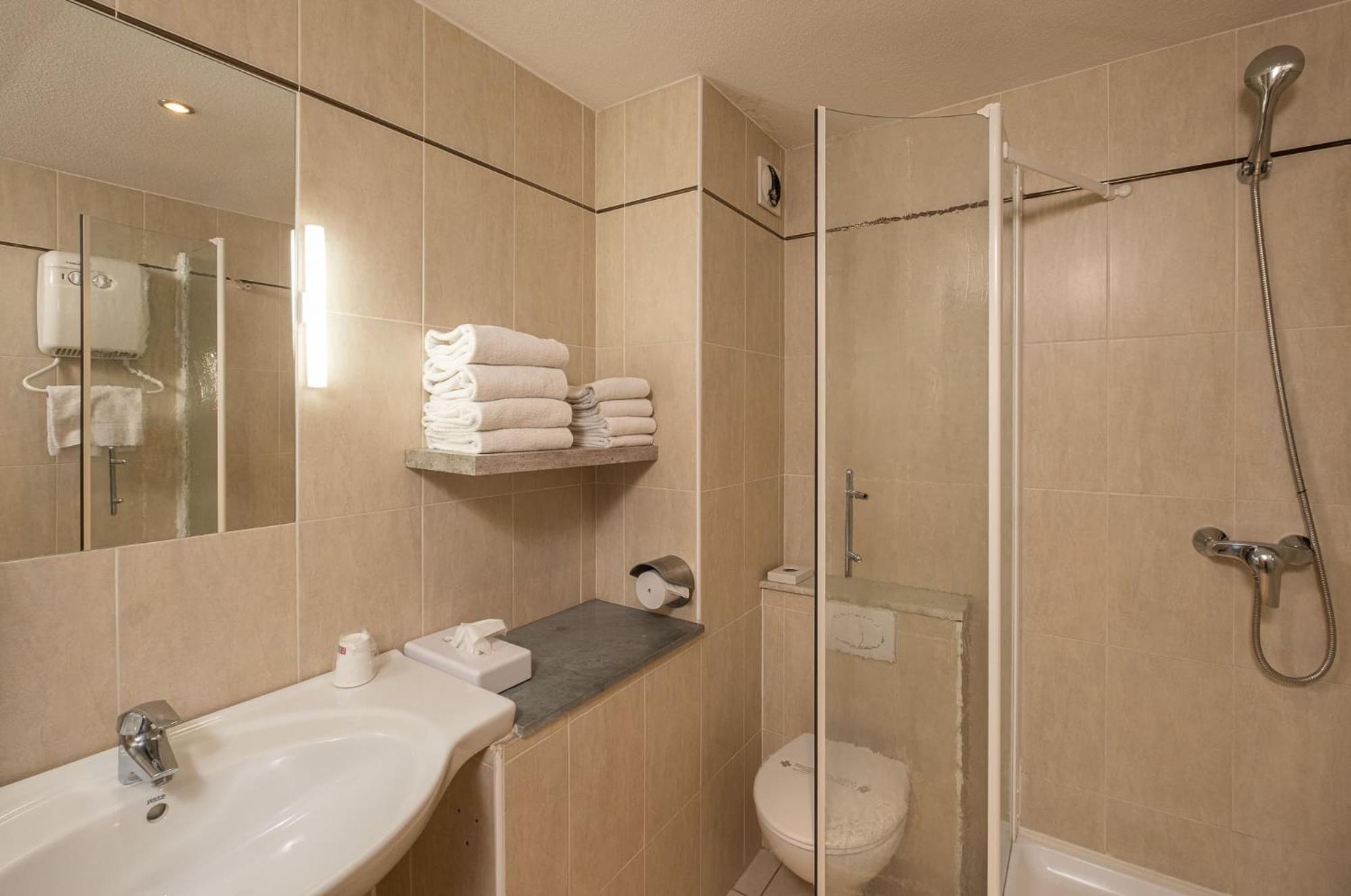 The Originals City, Hotel L'Hippocampe, Sete Баларюк-ле-Вьё Экстерьер фото